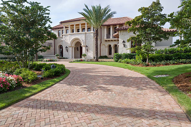 Best Driveway Paving Contractor  in Moundville, AL